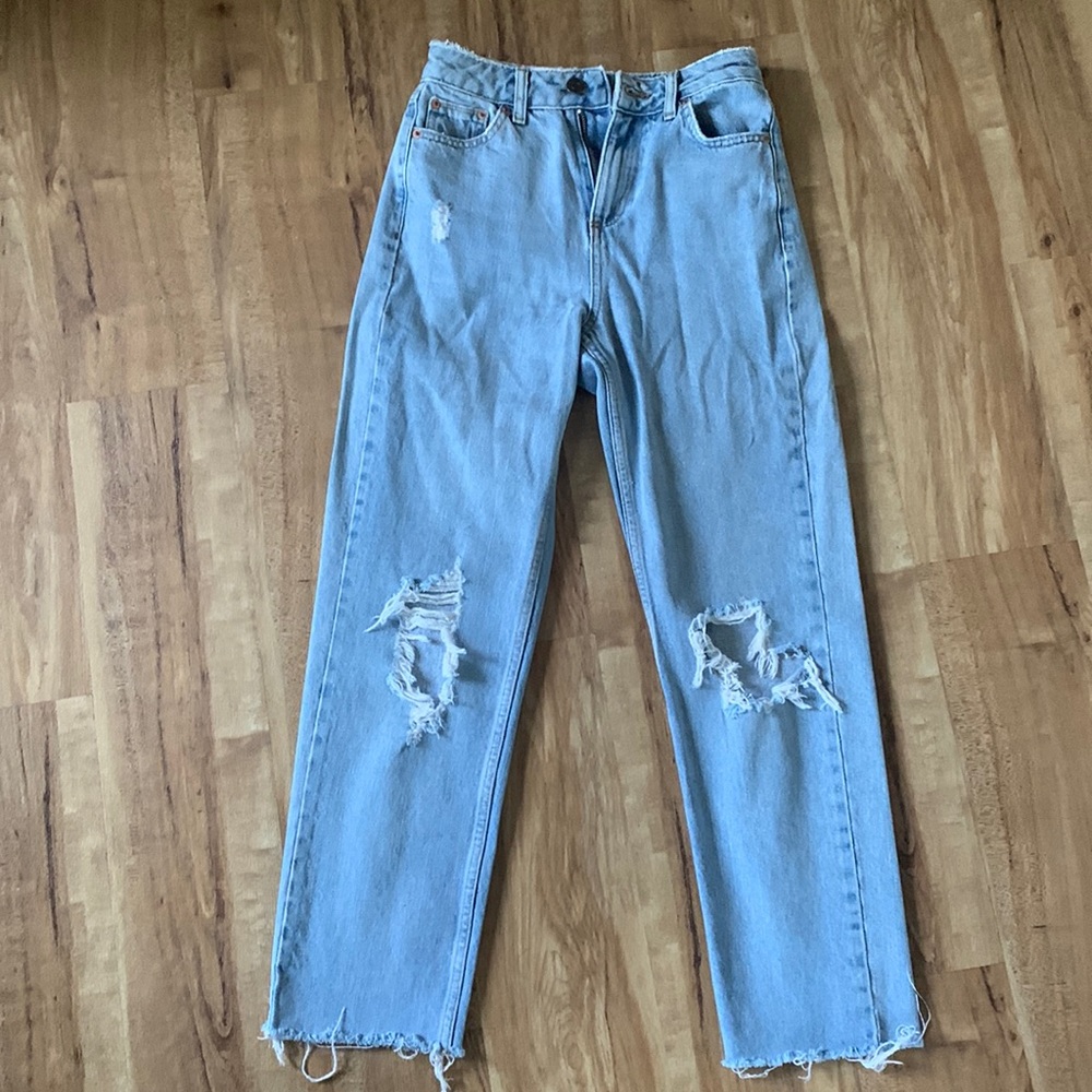 BDG Straight Leg Ripped Jeans